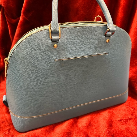 Beautiful Turquoise Coach handbag, like new condition - Picture 2 of 4